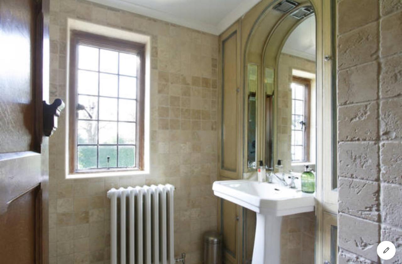 B&B Harlington Manor المظهر الخارجي الصورة