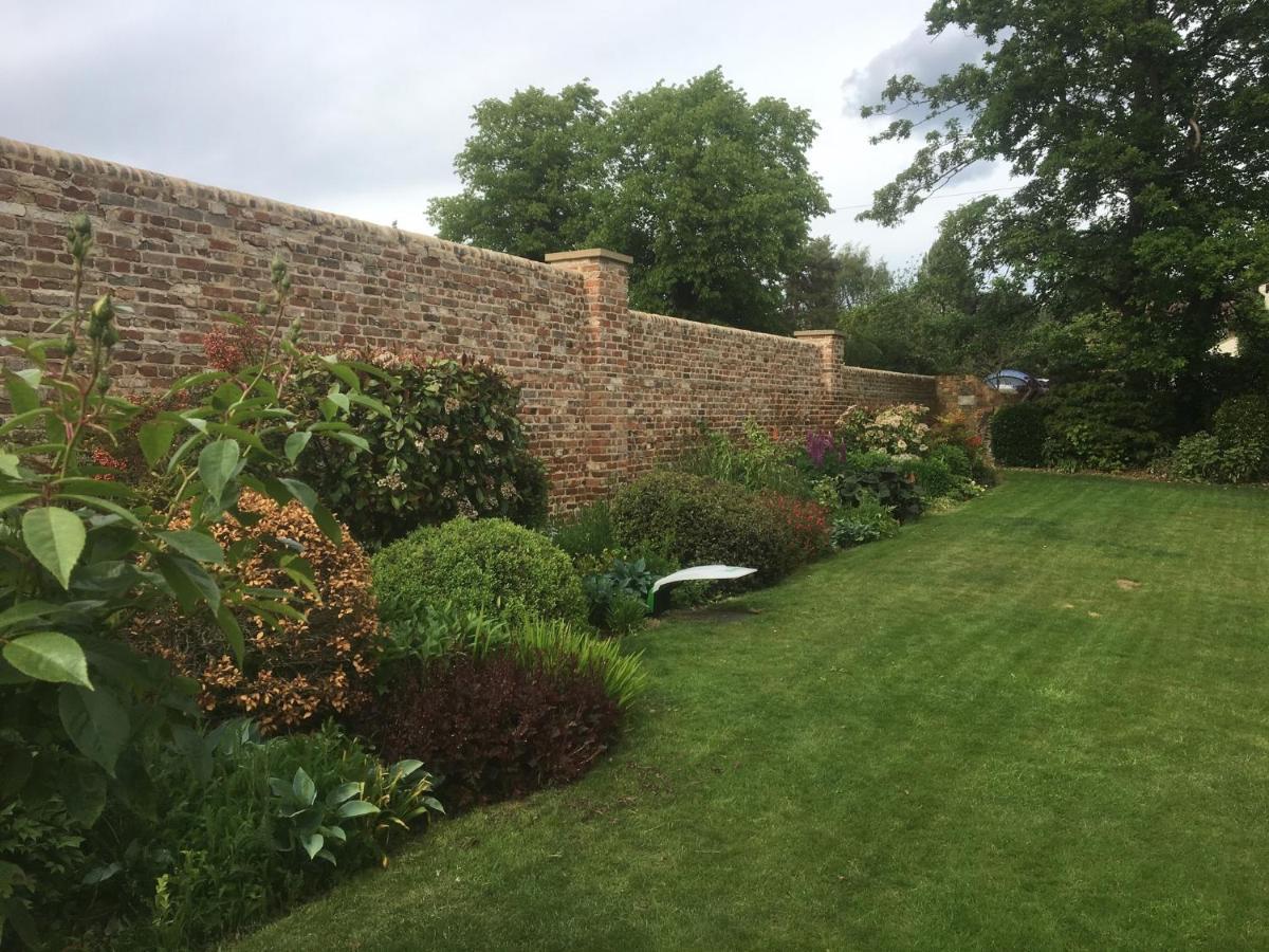 B&B Harlington Manor المظهر الخارجي الصورة